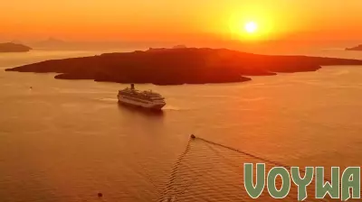 Grounded Akaroa Tourist Boat Causes Environmental Chaos – New Zealand’s Black Cat Cruises Faces Setback in Major Recovery Operation - Travel And Tour World