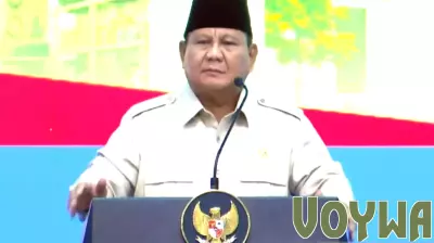 Prabowo urges cleaner Indonesia to boost tourism